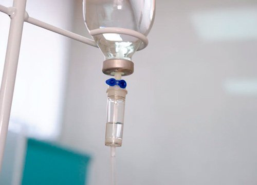 Капельница с препаратом Цераксон